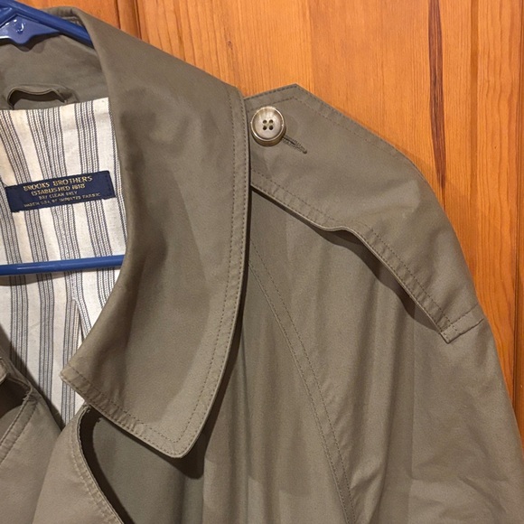 Brooks Brothers Classic Olive Trench Coat Made in USA - Picture 4 of 16